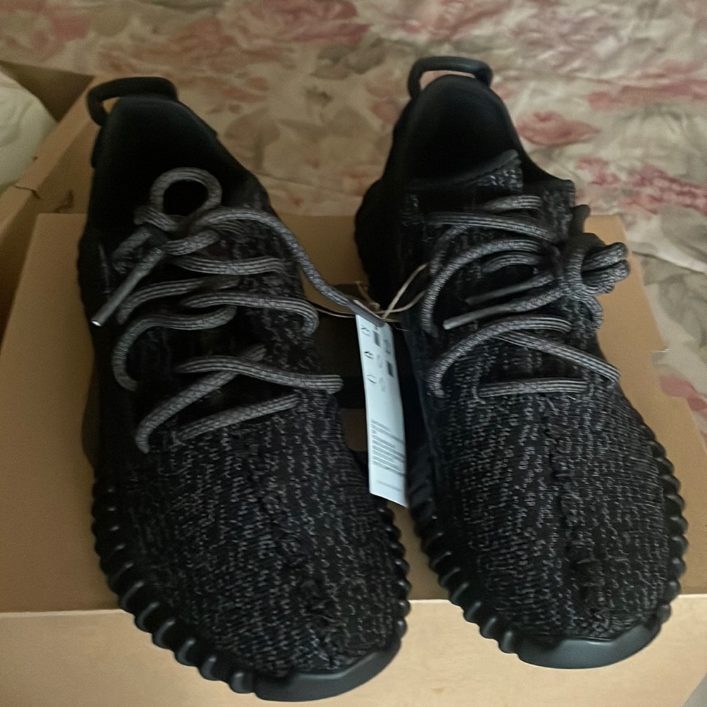 New Yeezy Boost 350 size 7.5